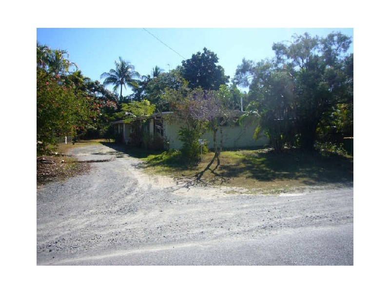 55 Best Street, Yorkeys Knob QLD 4878