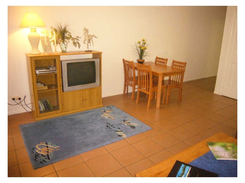 2/61 Sims Esplanade, Yorkeys Knob QLD 4878