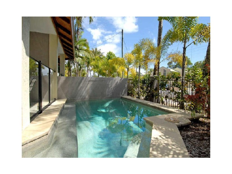 1/11 Rutherford Street, Yorkeys Knob QLD 4878