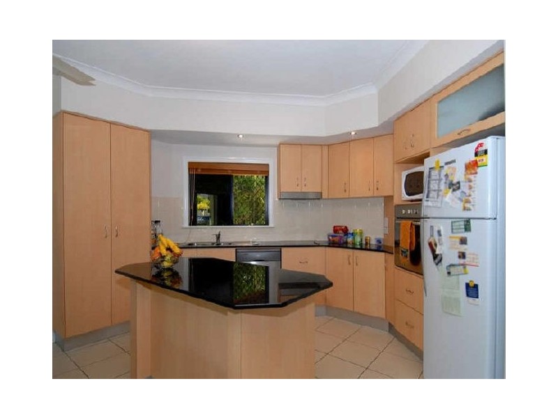 1/11 Rutherford Street, Yorkeys Knob QLD 4878