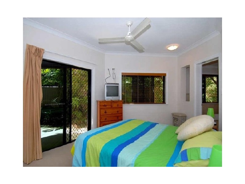 1/11 Rutherford Street, Yorkeys Knob QLD 4878