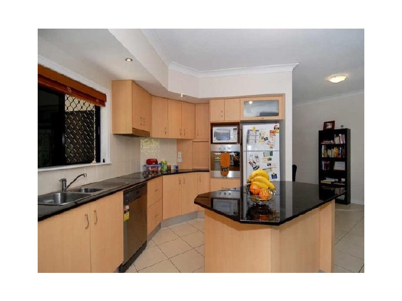 1/11 Rutherford Street, Yorkeys Knob QLD 4878