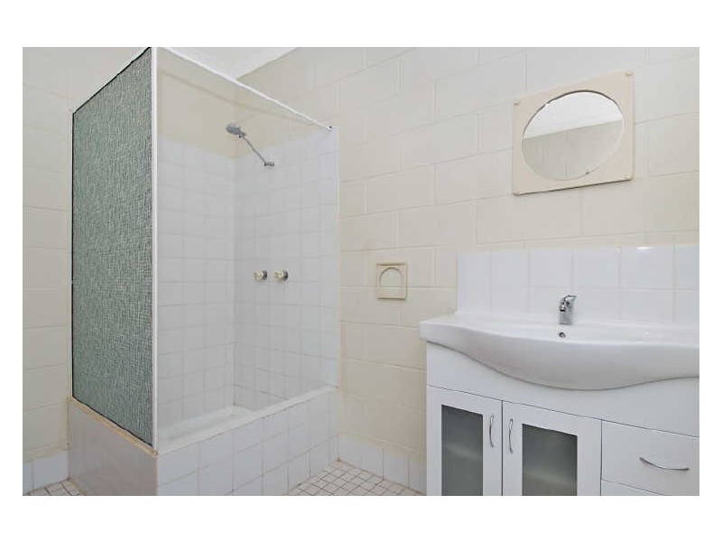 5/542 Varley Street, Yorkeys Knob QLD 4878