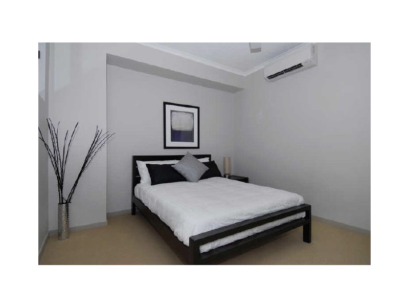 521-525 Varley Street, Yorkeys Knob QLD 4878