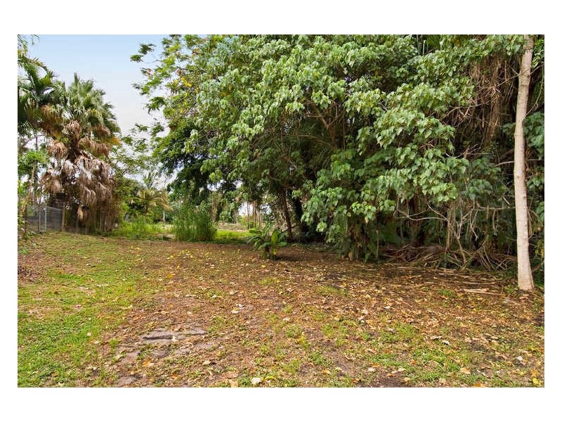 1 Morgan Street, Yorkeys Knob QLD 4878