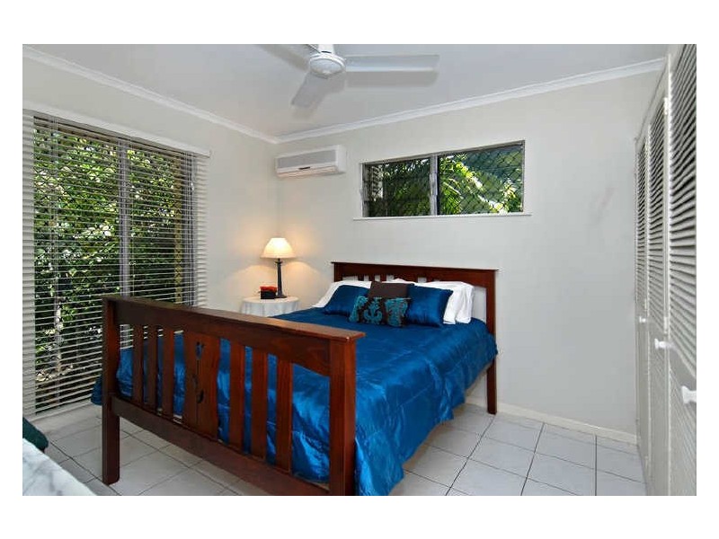 3 Oliva Street, Palm Cove QLD 4879
