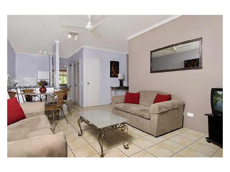33/129 Oleander Street, Holloways Beach QLD 4878