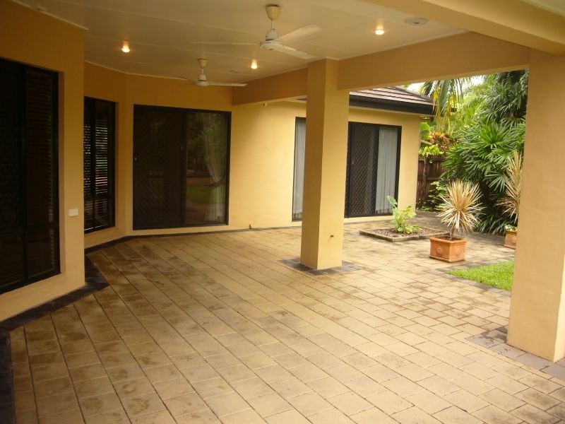 17 Quadrio Crescent, Brinsmead QLD 4870