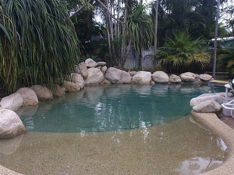 2 Eagle Close, Yorkeys Knob QLD 4878