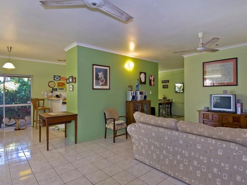 10 Metric Close, Smithfield QLD 4878
