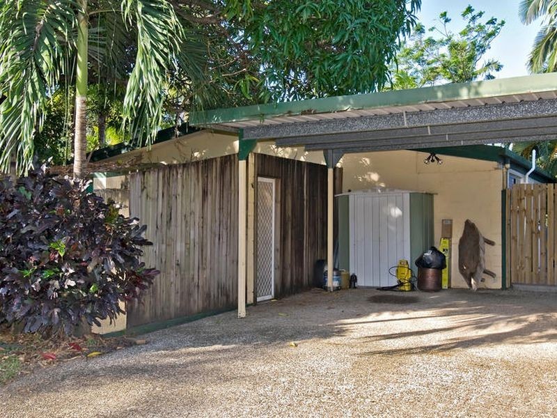 10 Metric Close, Smithfield QLD 4878