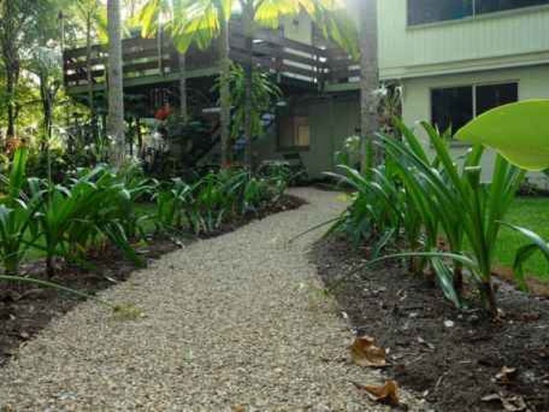 21 Sims Esplanade, Yorkeys Knob QLD 4878