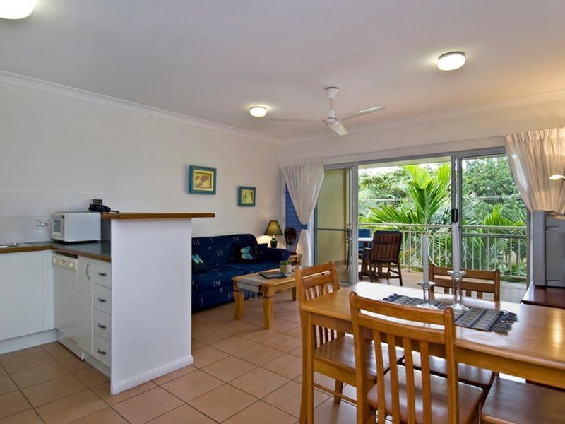 17/61 Sims Esplanade, Yorkeys Knob QLD 4878