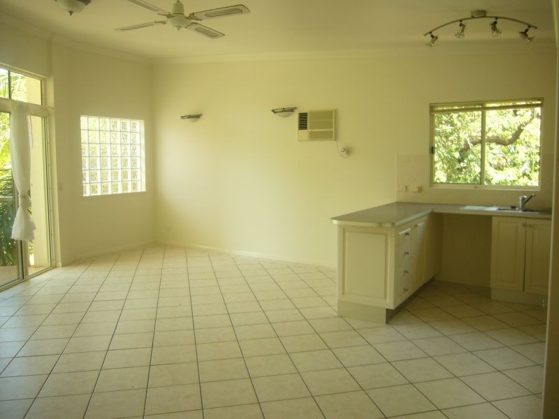 5/27 Sims Esplanade, Yorkeys Knob QLD 4878