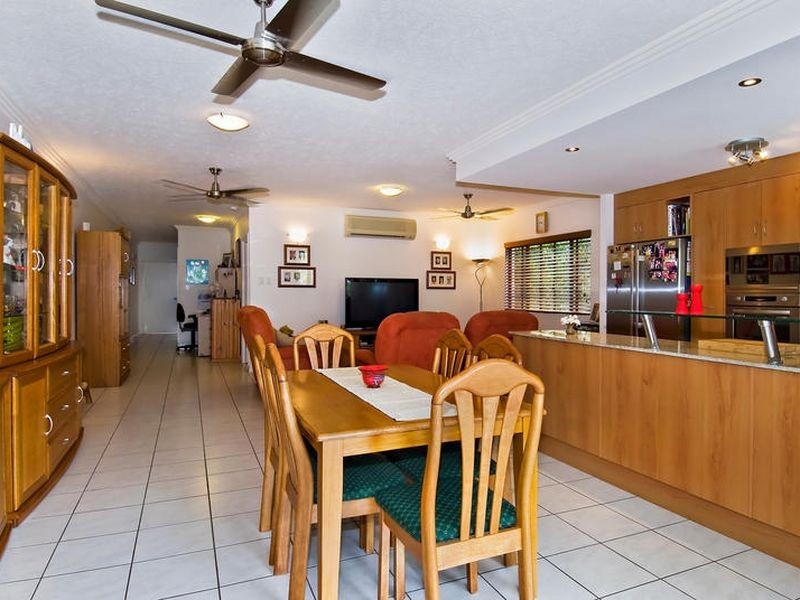 4/29 Sims Esplanade, Yorkeys Knob QLD 4878