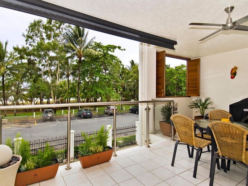 4/29 Sims Esplanade, Yorkeys Knob QLD 4878