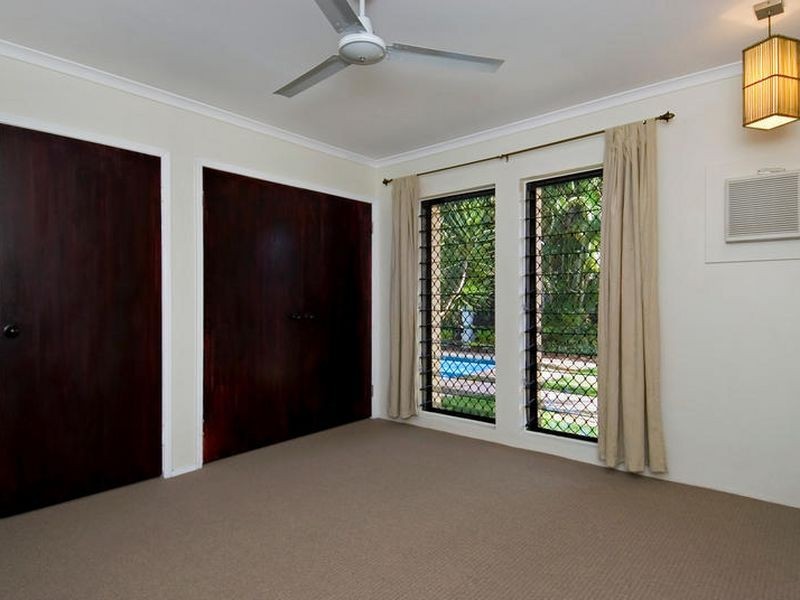 Yorkeys Knob QLD 4878