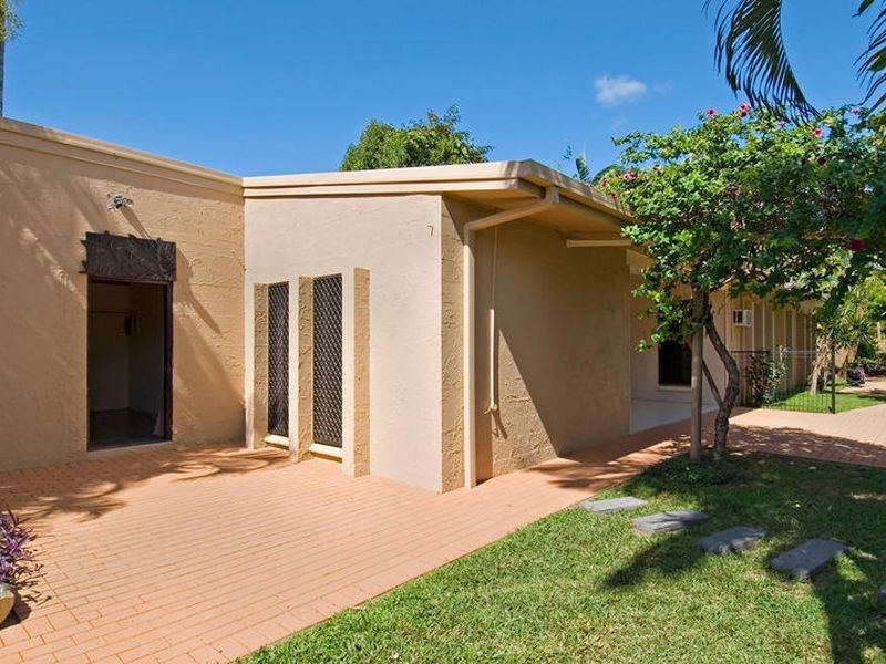 Yorkeys Knob QLD 4878