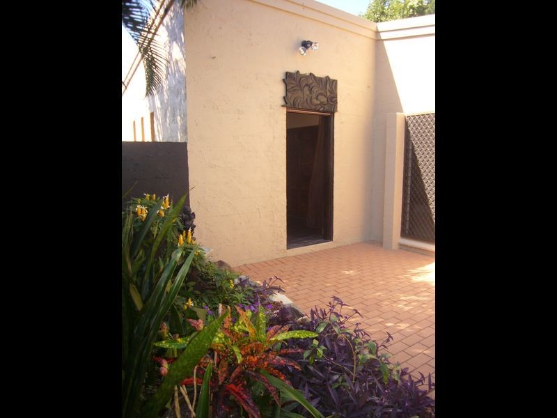 Yorkeys Knob QLD 4878