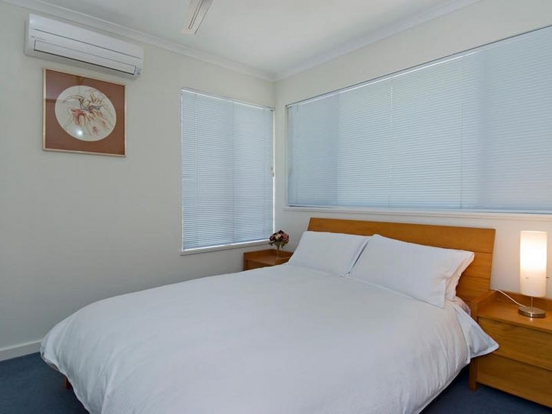 5/75 Sims Esplanade, Yorkeys Knob QLD 4878