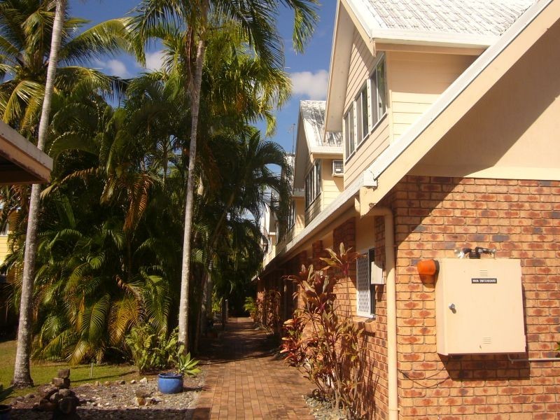 1/31 Rutherford Street, Yorkeys Knob QLD 4878