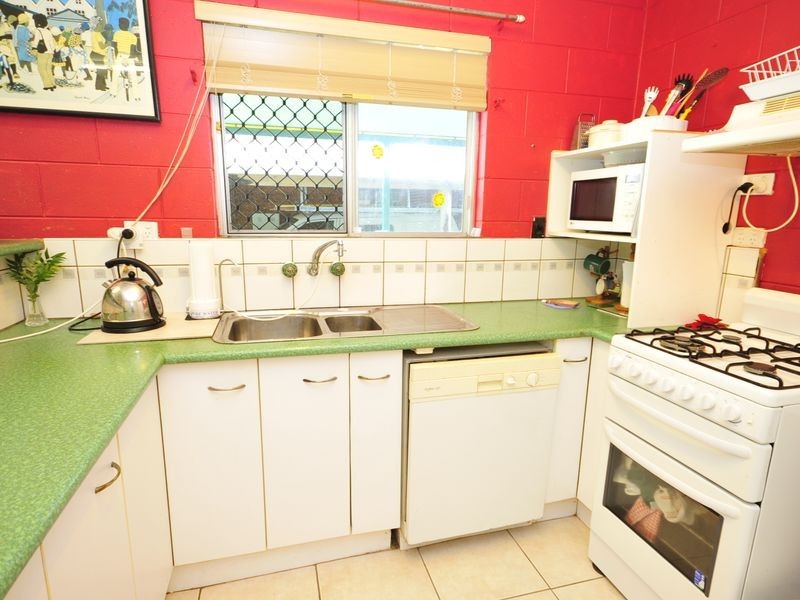 432 Varley Street, Yorkeys Knob QLD 4878