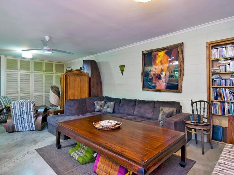 7 Golf Street, Yorkeys Knob QLD 4878