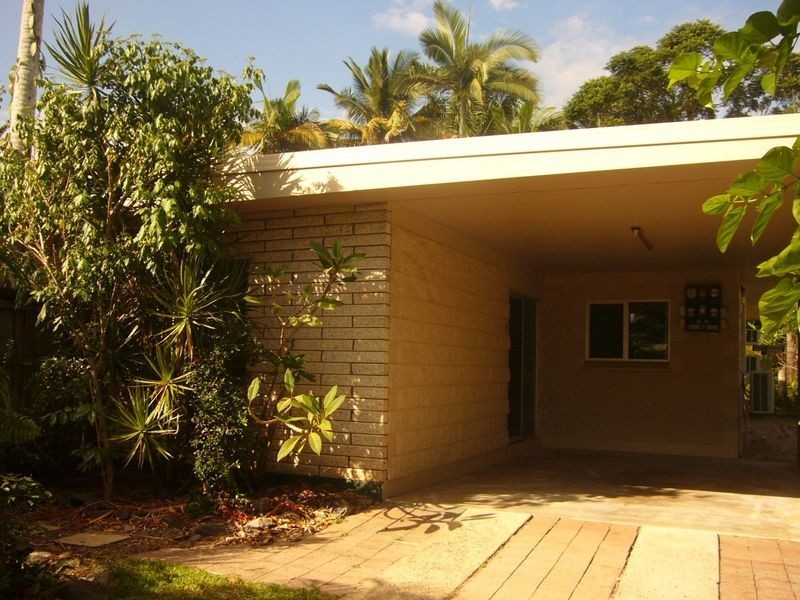 7 Golf Street, Yorkeys Knob QLD 4878