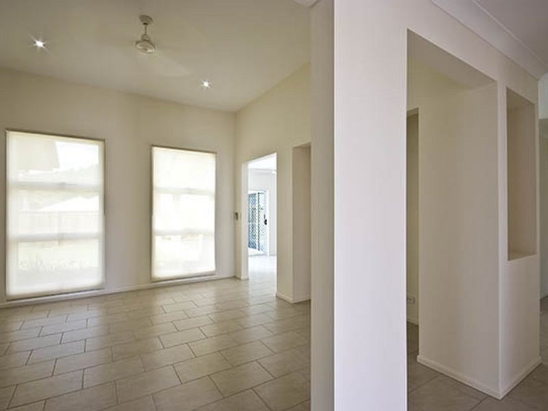 11 Bushlark Place, Smithfield QLD 4878