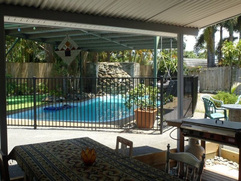 6 Golf Steet, Yorkeys Knob QLD 4878