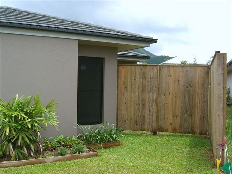 12 Bushlark Place, Smithfield QLD 4878