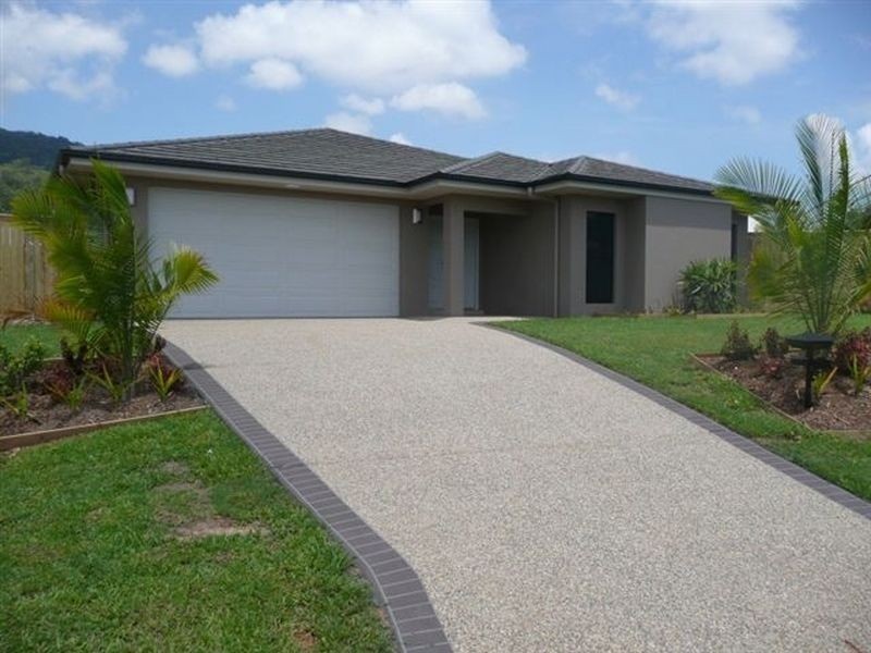 12 Bushlark Place, Smithfield QLD 4878