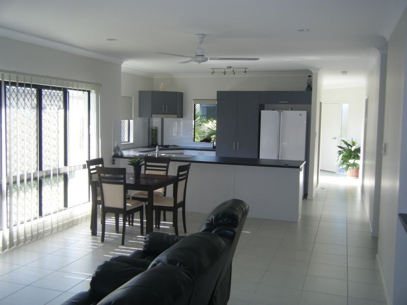 36 Redcap Bend, Trinity Park QLD 4879