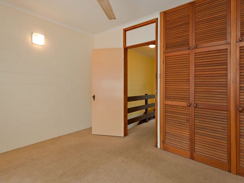 5/15 Rutherford Street, Yorkeys Knob QLD 4878