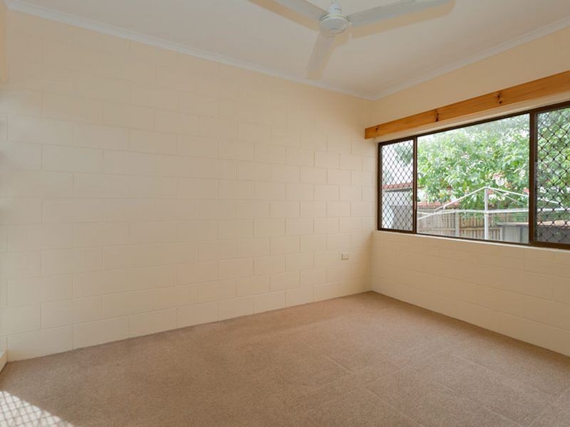5/15 Rutherford Street, Yorkeys Knob QLD 4878