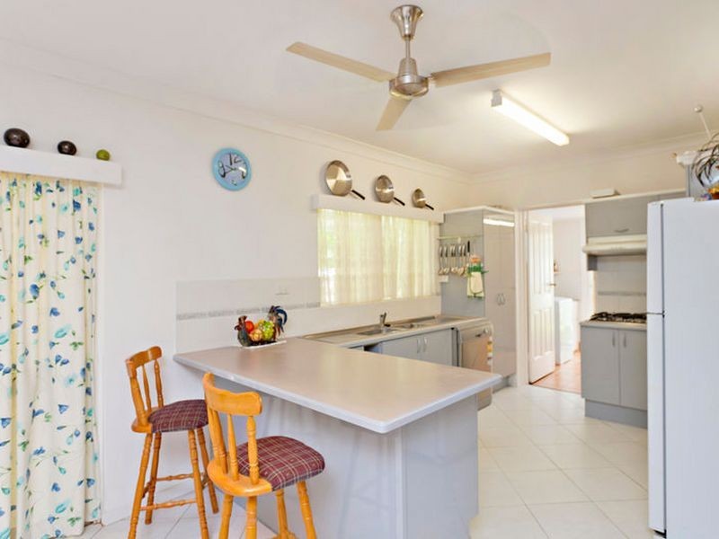 13 Stanton Road, Smithfield QLD 4878