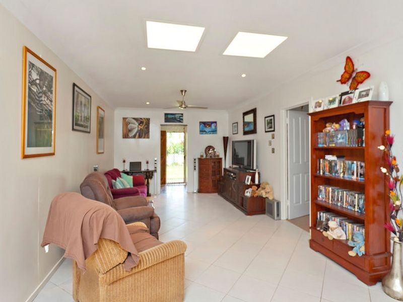 13 Stanton Road, Smithfield QLD 4878