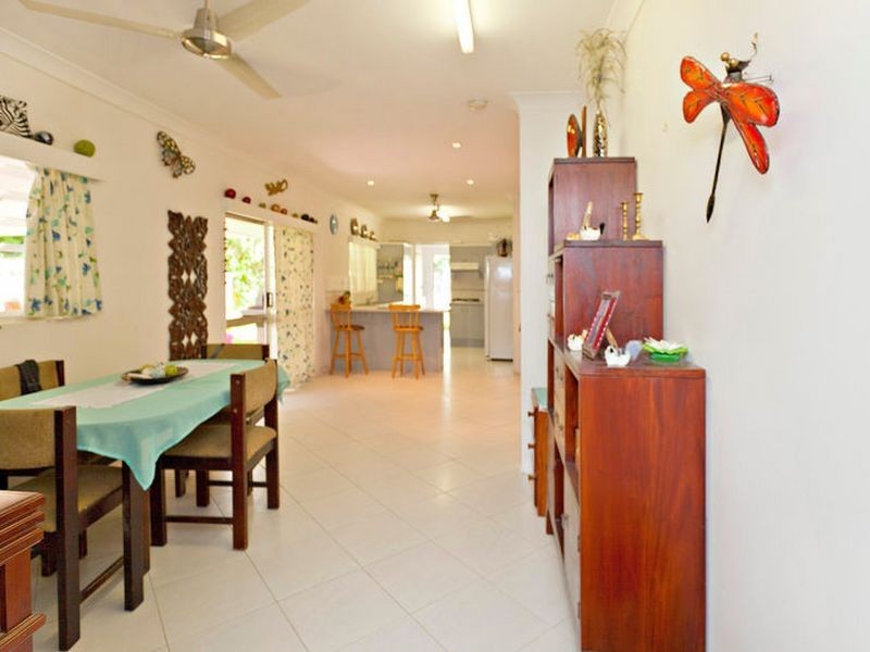 13 Stanton Road, Smithfield QLD 4878