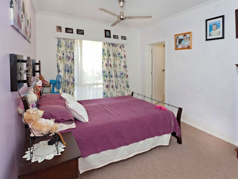 13 Stanton Road, Smithfield QLD 4878