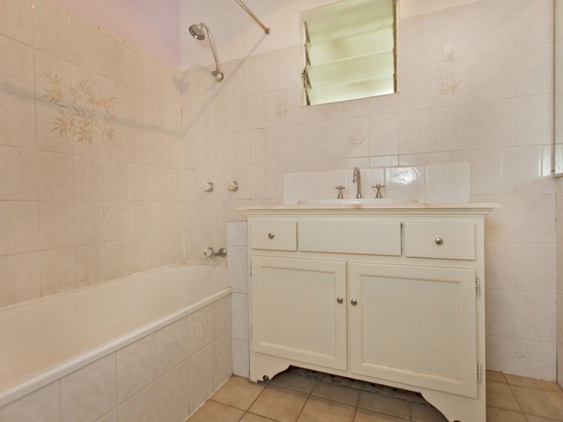 13 Stanton Road, Smithfield QLD 4878