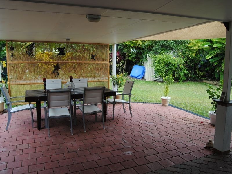 13 Stanton Road, Smithfield QLD 4878