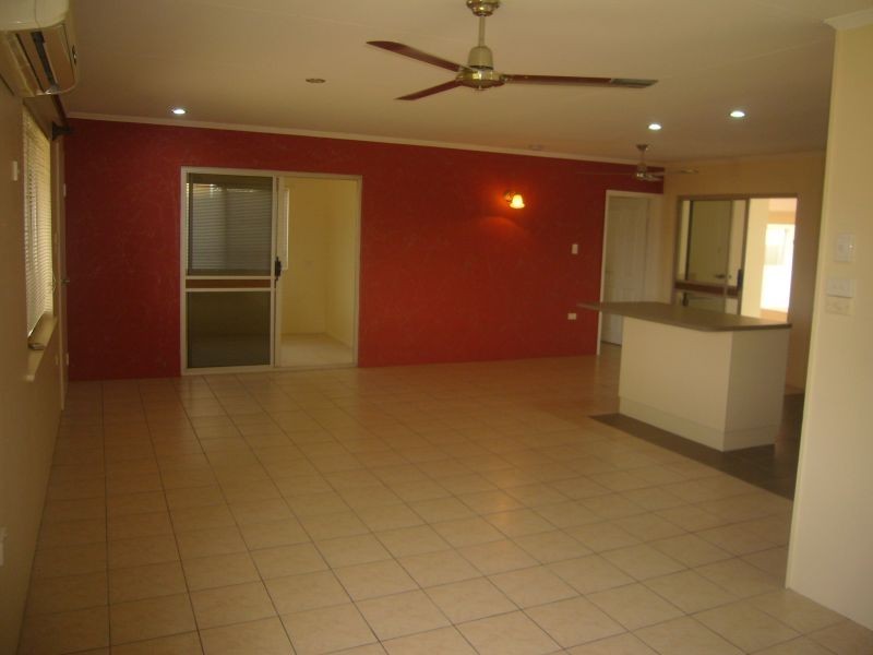 2 Anne Street, Smithfield QLD 4878