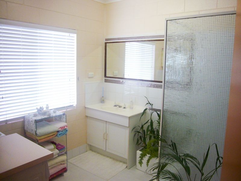 6/542 Varley Street, Yorkeys Knob QLD 4878