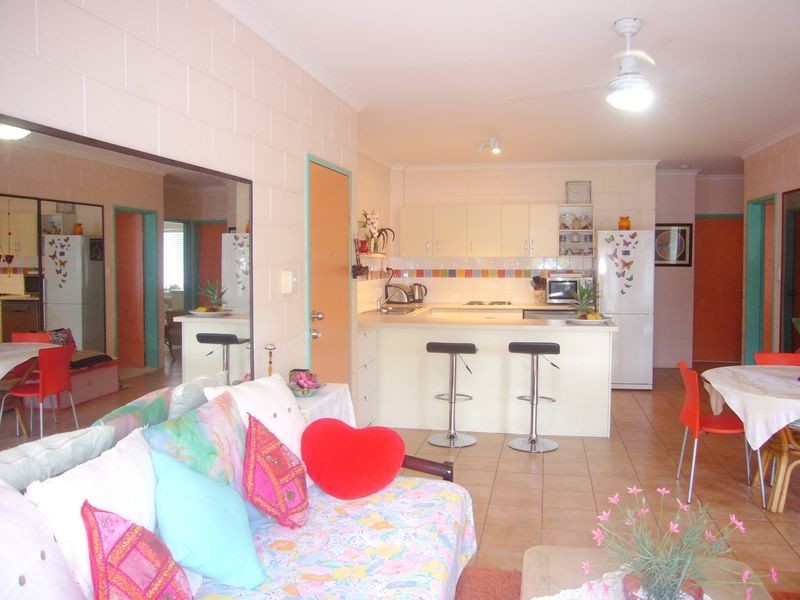 6/542 Varley Street, Yorkeys Knob QLD 4878