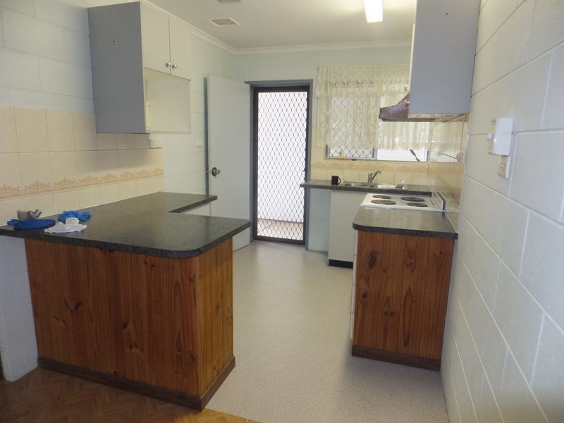 8B Eagle Close, Yorkeys Knob QLD 4878