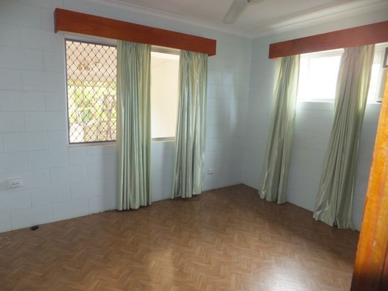 8B Eagle Close, Yorkeys Knob QLD 4878