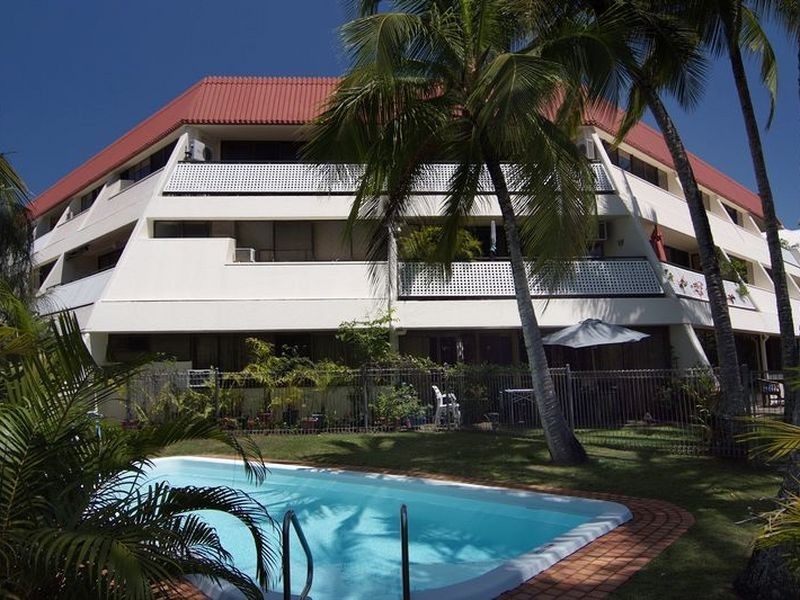 2/35 Sims Esplanade, Yorkeys Knob QLD 4878
