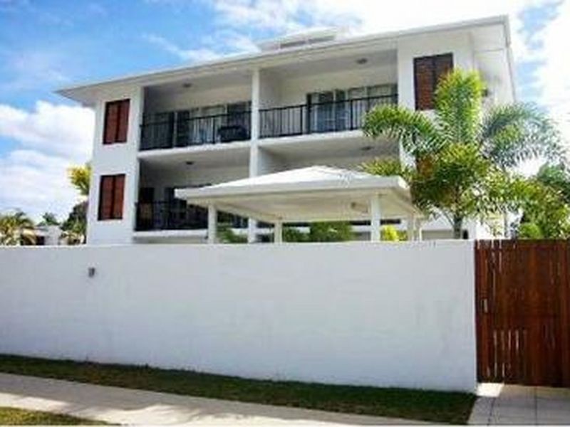 3/497 Varley Street, Yorkeys Knob QLD 4878