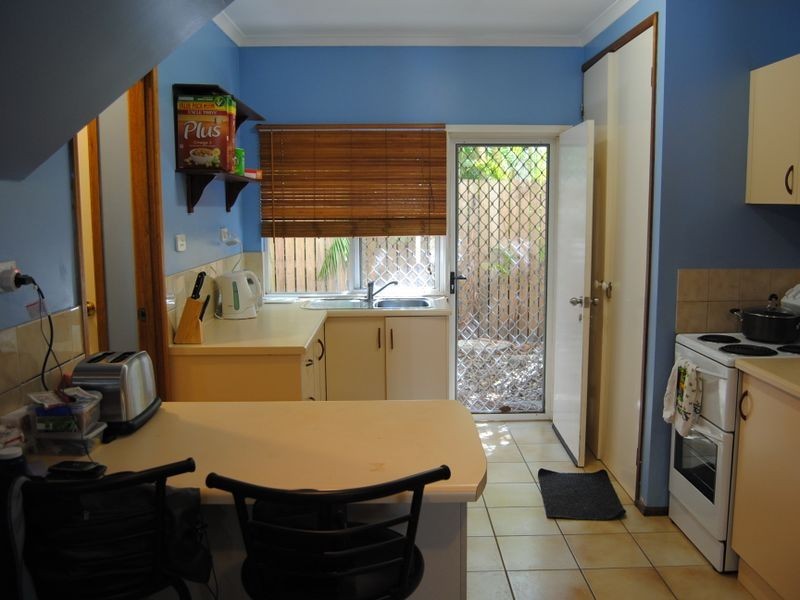 2/33 Fairweather Street, Yorkeys Knob QLD 4878