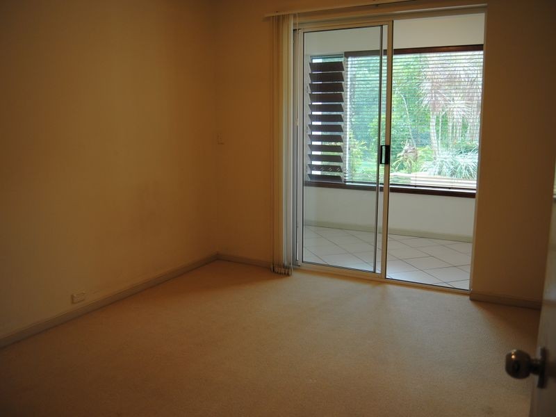 2/2-4 Deauville Close, Yorkeys Knob QLD 4878